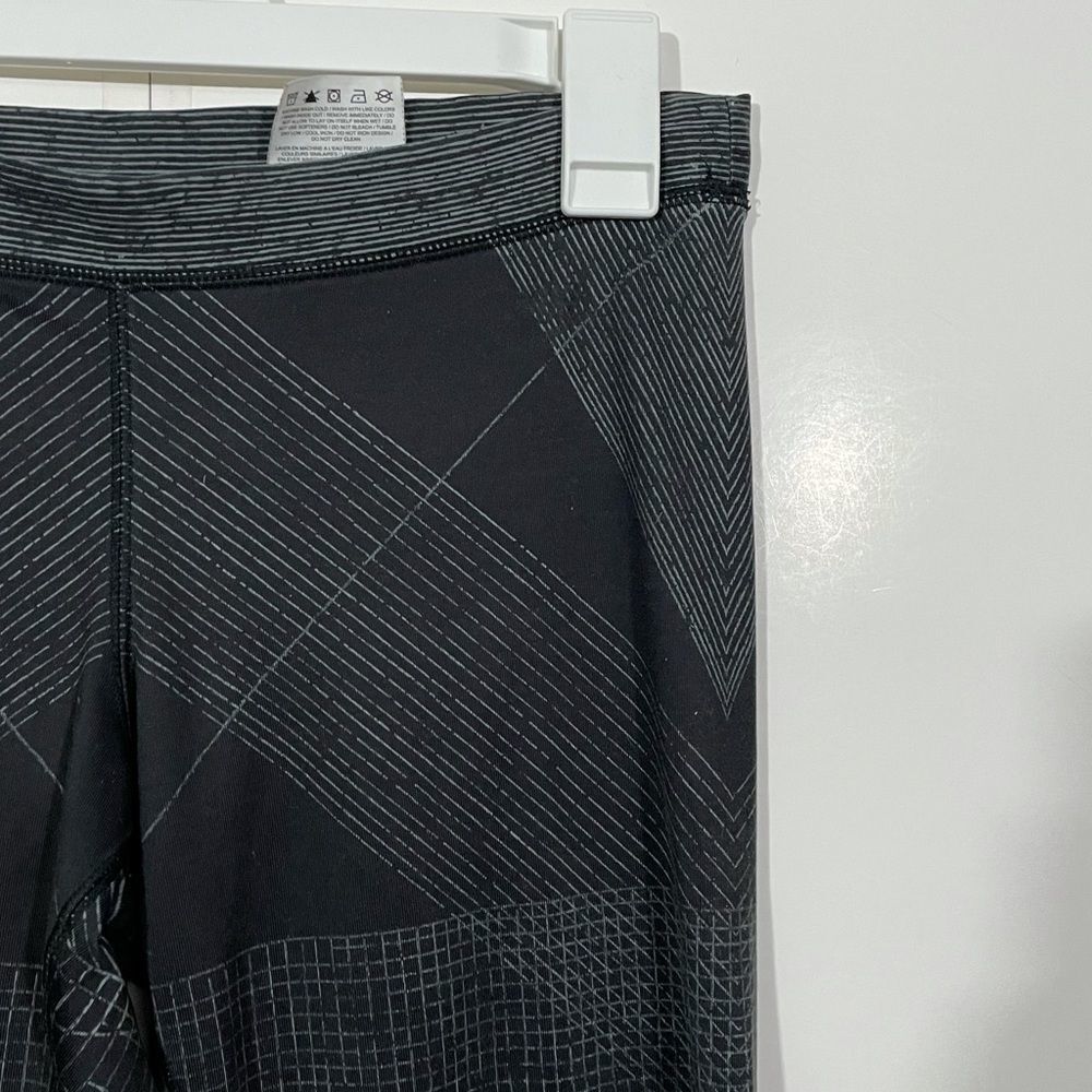 Nike Tech Geometric Patterned Activewear Leggings - image 3